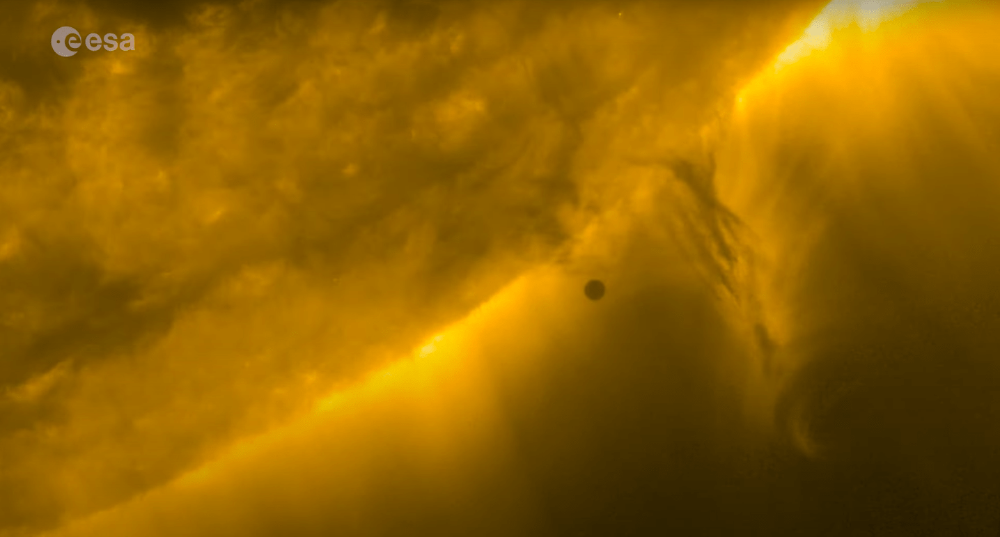 Mercury passing by the Sun's corona, seen by Solar Orbiter's Extreme Ultraviolet Imager.
