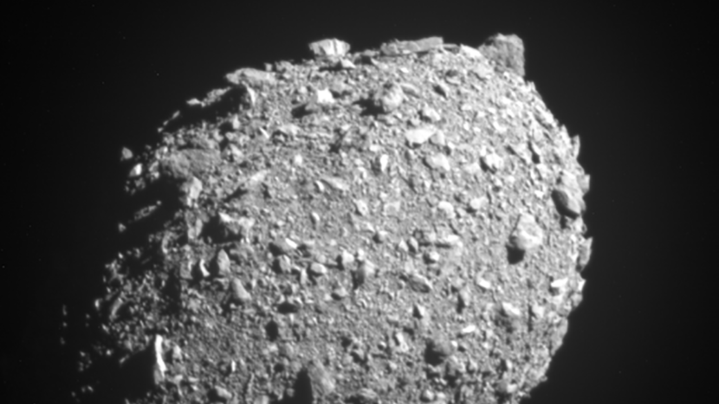 One of the final frames taken of Dimorphos prior to DART smashing into the the 160.02 m-wide (160-metre) asteroid. (Photo: NASA/Johns Hopkins APL)