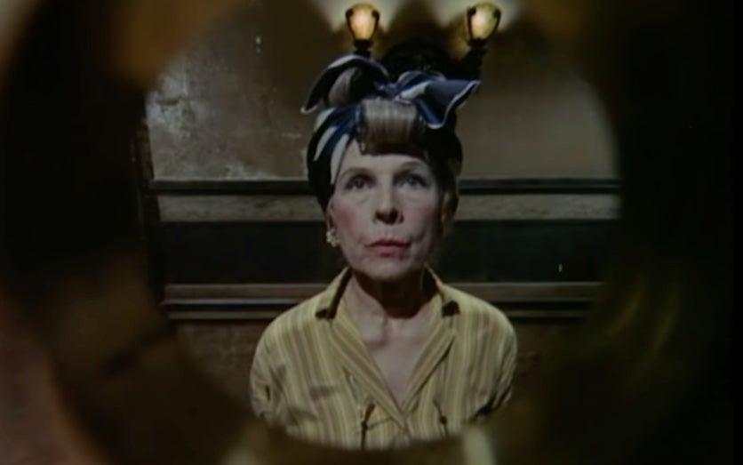Ruth Gordon as cinema's nosiest, most Satanic neighbour. (Screenshot: Paramount Pictures)