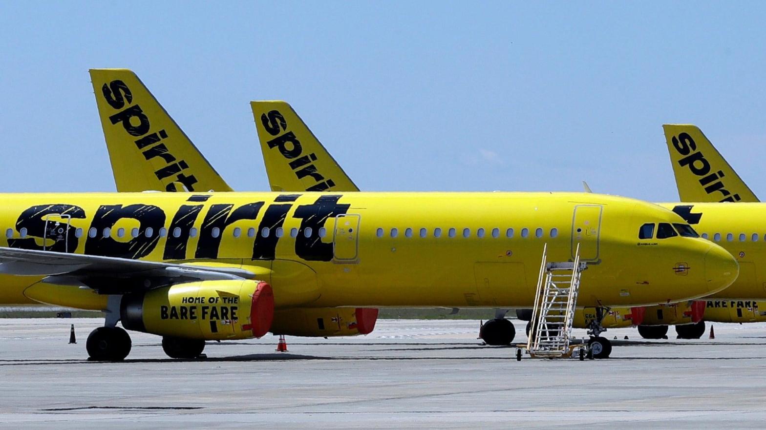 A Spirit Airlines flight was forced to make an emergency landing in Jacksonville, Florida after a battery in an overhead bin caught fire. (Photo: Chris O’Meara, AP)