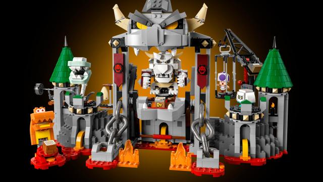 Fireballs Are Useless Against LEGO Super Mario’s New Baddie: Dry Bowser