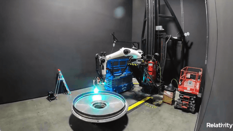 Relativity Space's 3D-printing process at work on a test article for Terran R. (Gif: Relativity Space/Gizmodo)
