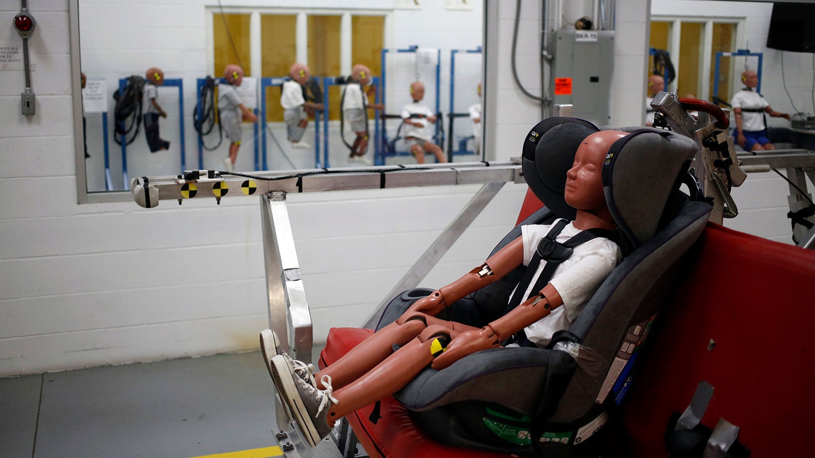 U.S. Crash Test Dummies Don’t Reflect the Population, Report Claims
