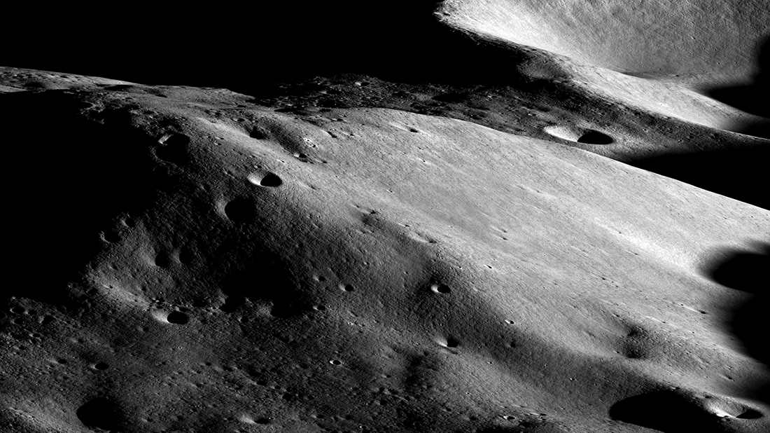 A view of Malapert massif, with a partially obscured view of a possible Artemis 3 landing site at top.  (Image: NASA/GSFC/Arizona State University)