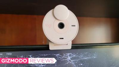 The Logitech Brio 300 Made Me Understand Why People Get External Webcams