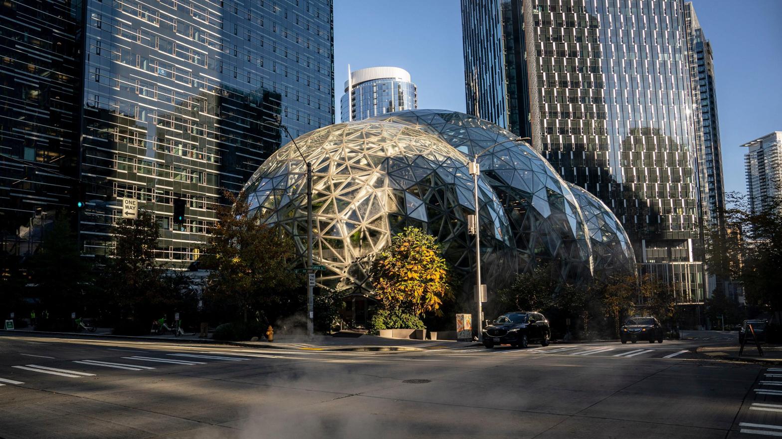 Amazon headquarters, called The Spheres, in Seattle, Washington.  (Image: David Ryder, Getty Images)