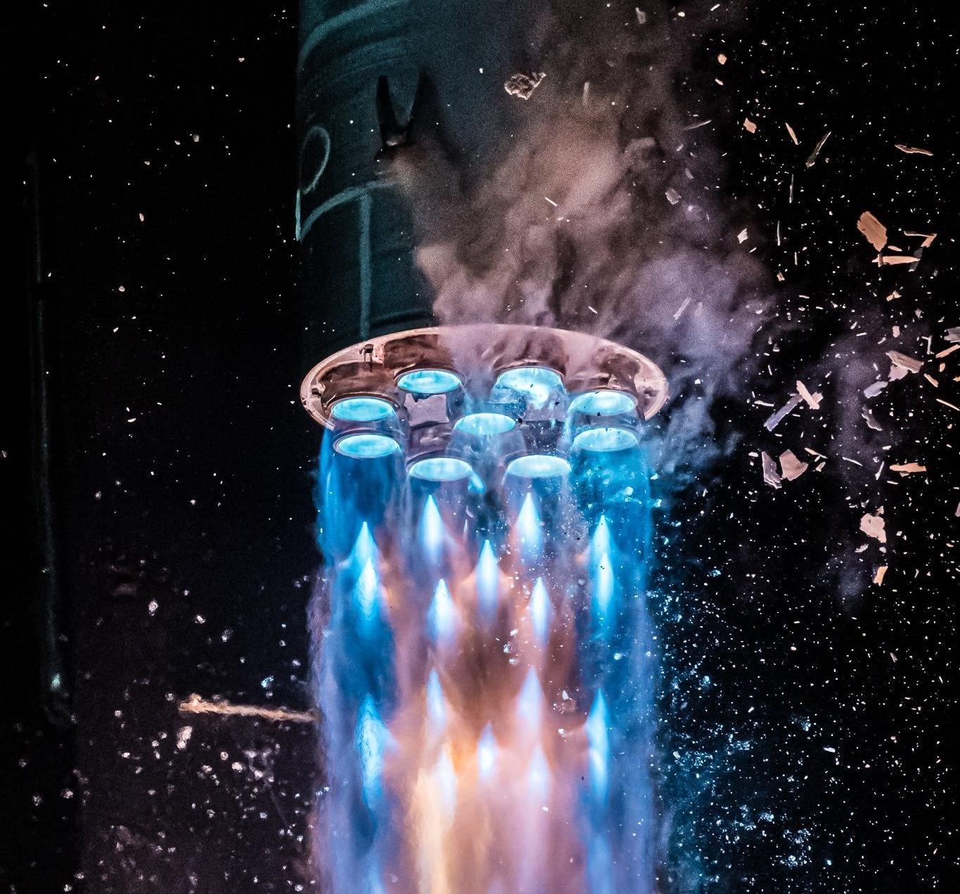 Terran 1's nine Aeon engines engaged. (Photo: Relativity Space)