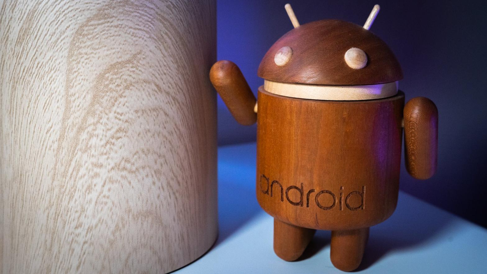 This still gives Android users in India more control over Android than U.S. users.  (Photo: Florence Ion / Gizmodo)