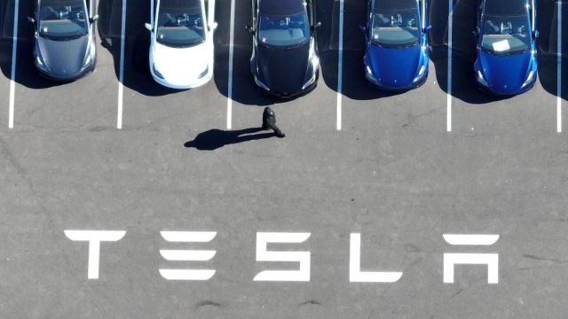 Ex-Tesla Factory Worker Takes the Stand in Racial Discrimination Trial