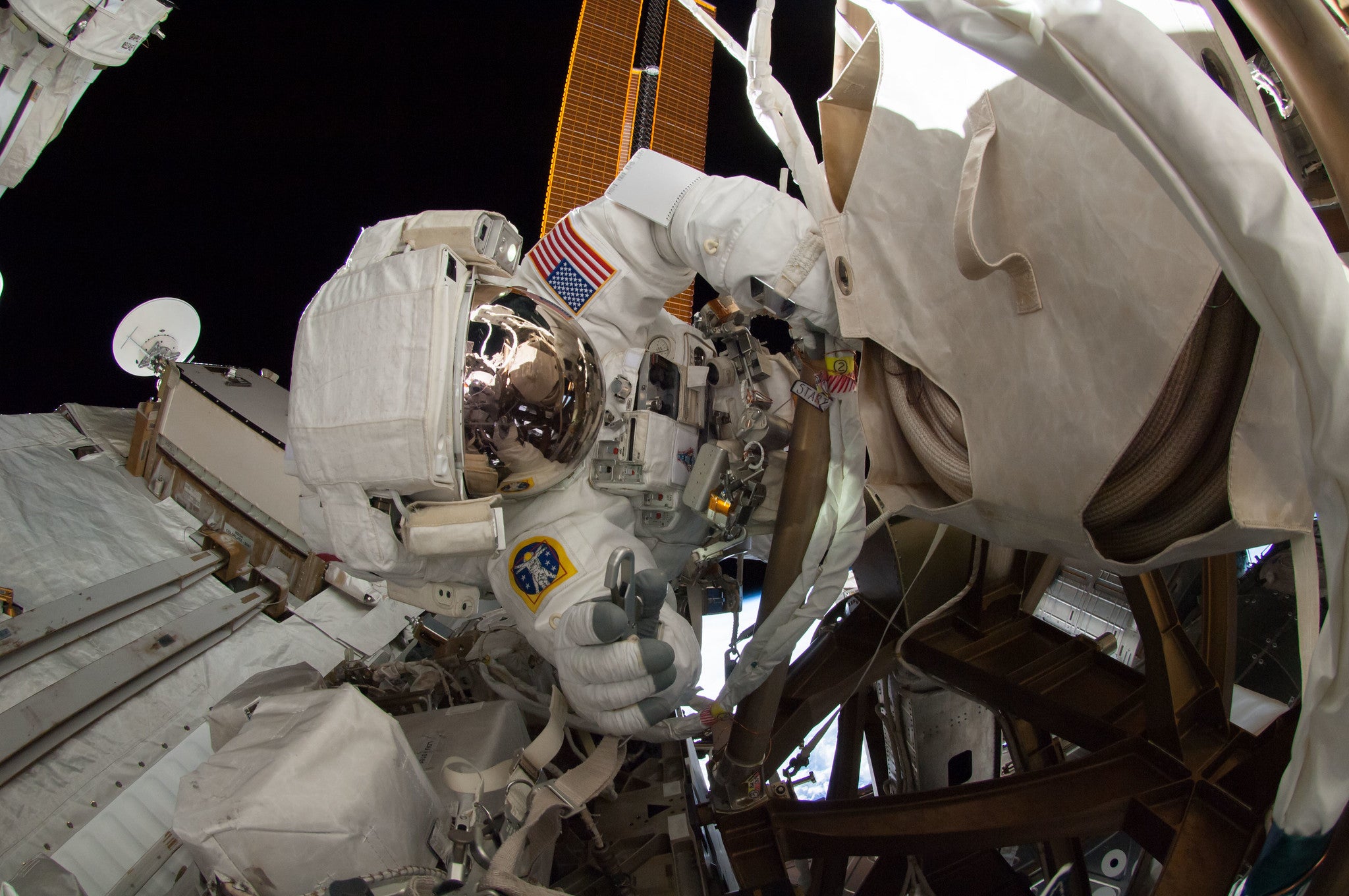 Wiseman during a spacewalk on October 7, 2014. (Photo: NASA)