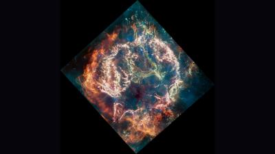See How Different This Supernova Looks to Webb Versus Hubble