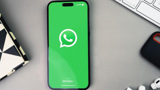 WhatsApp and Signal Threaten to End Service in UK if ‘Online Safety Bill’ Passed