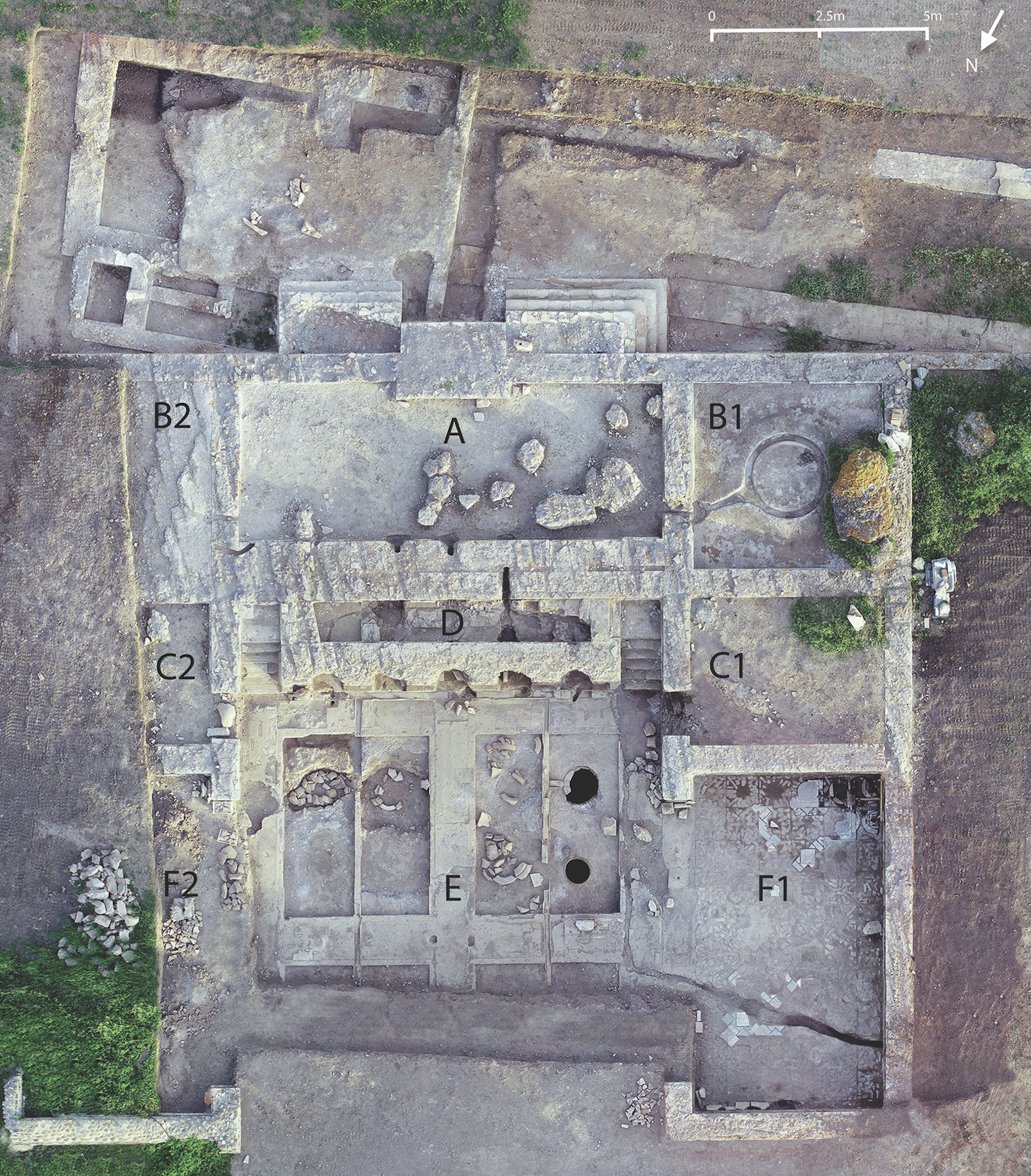 An aerial photograph of the Villa of the Quintilii. (Image: M.C.M s.r.l, modified from Frontoni et al. 2020: fig. 3)