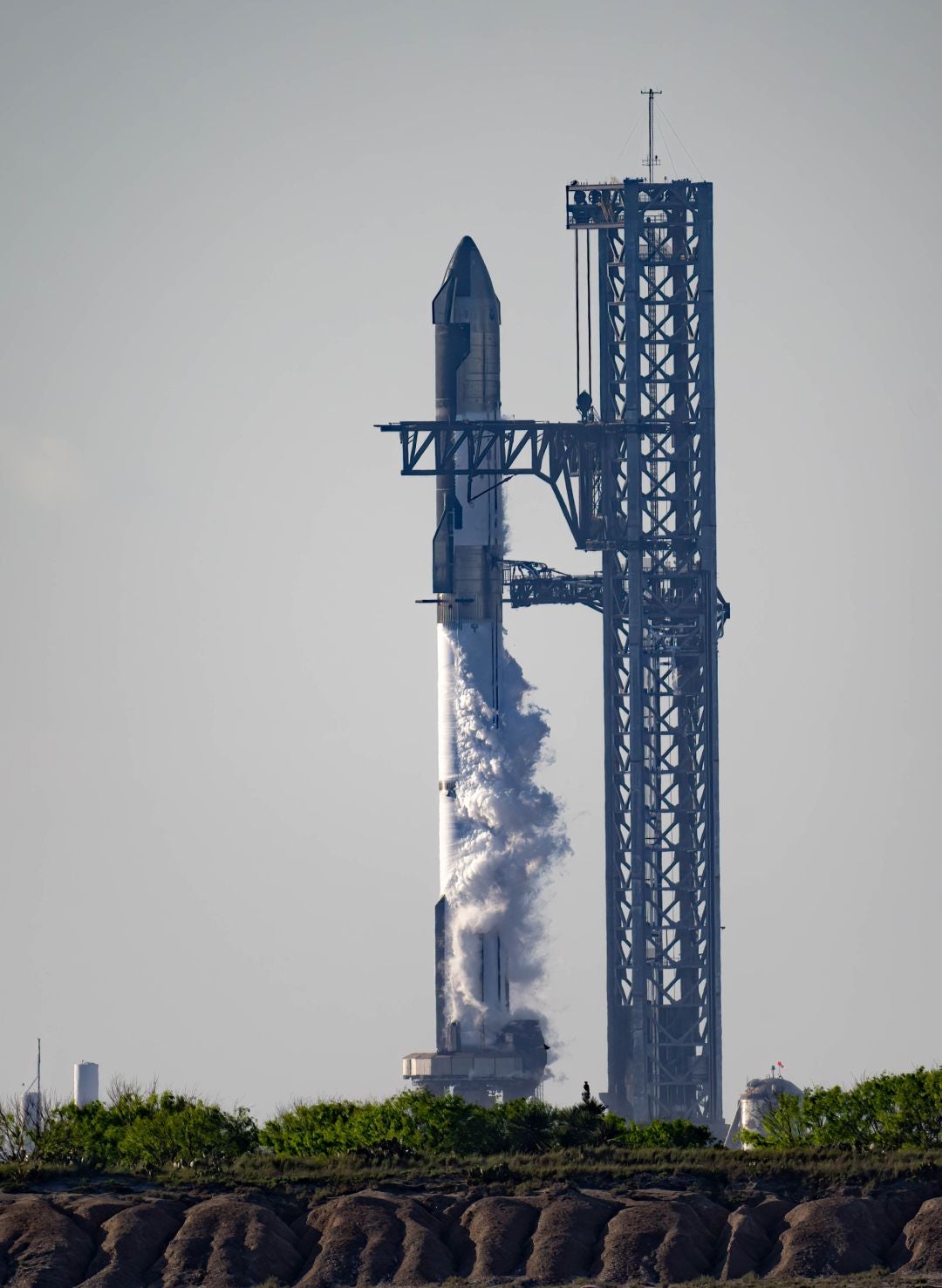 Starship during the launch attempt on Monday, April 17. (Photo: C and J Images)