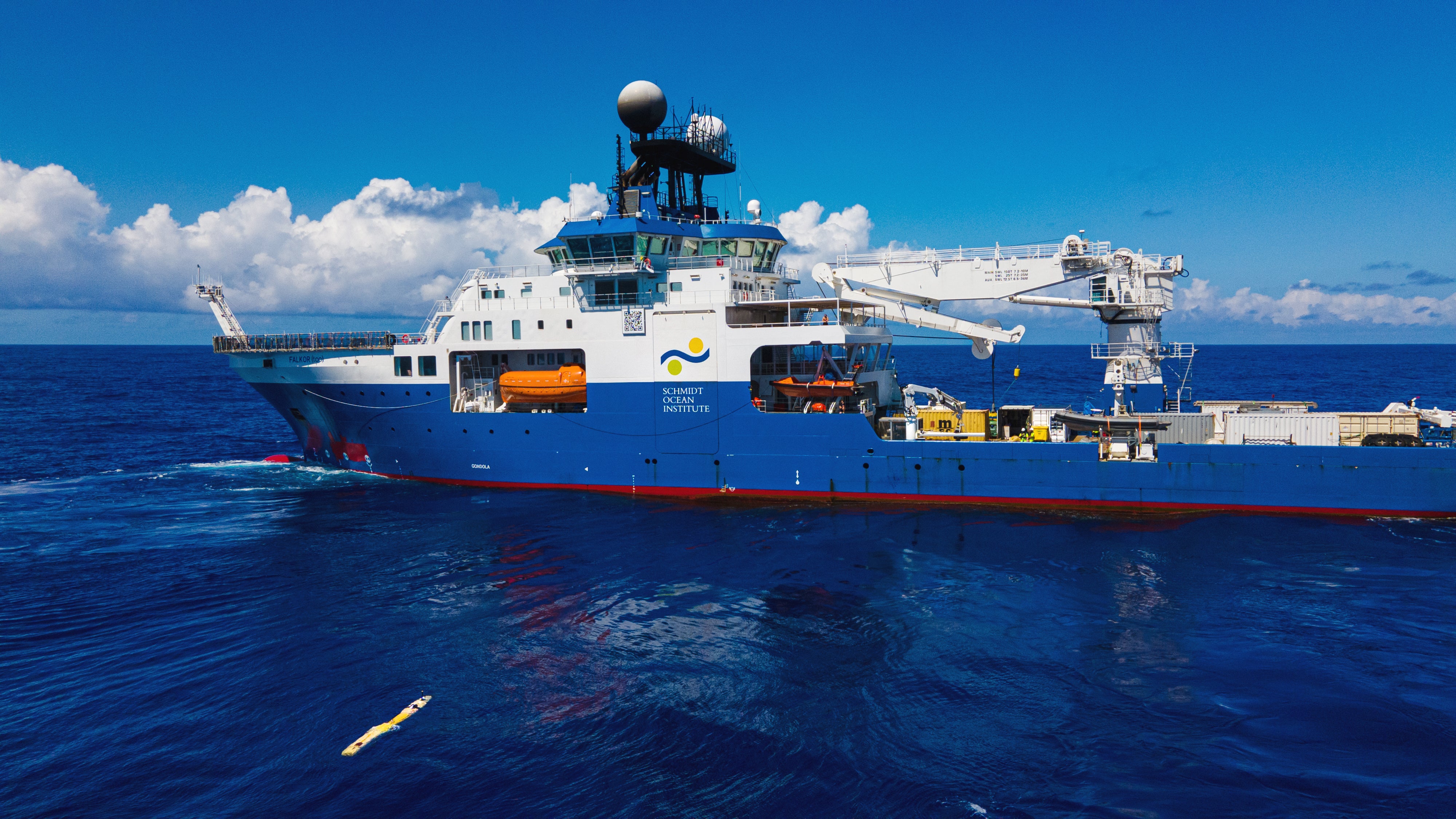 Research Vessel Falkor(too). (Photo: Schmidt Ocean Institute)