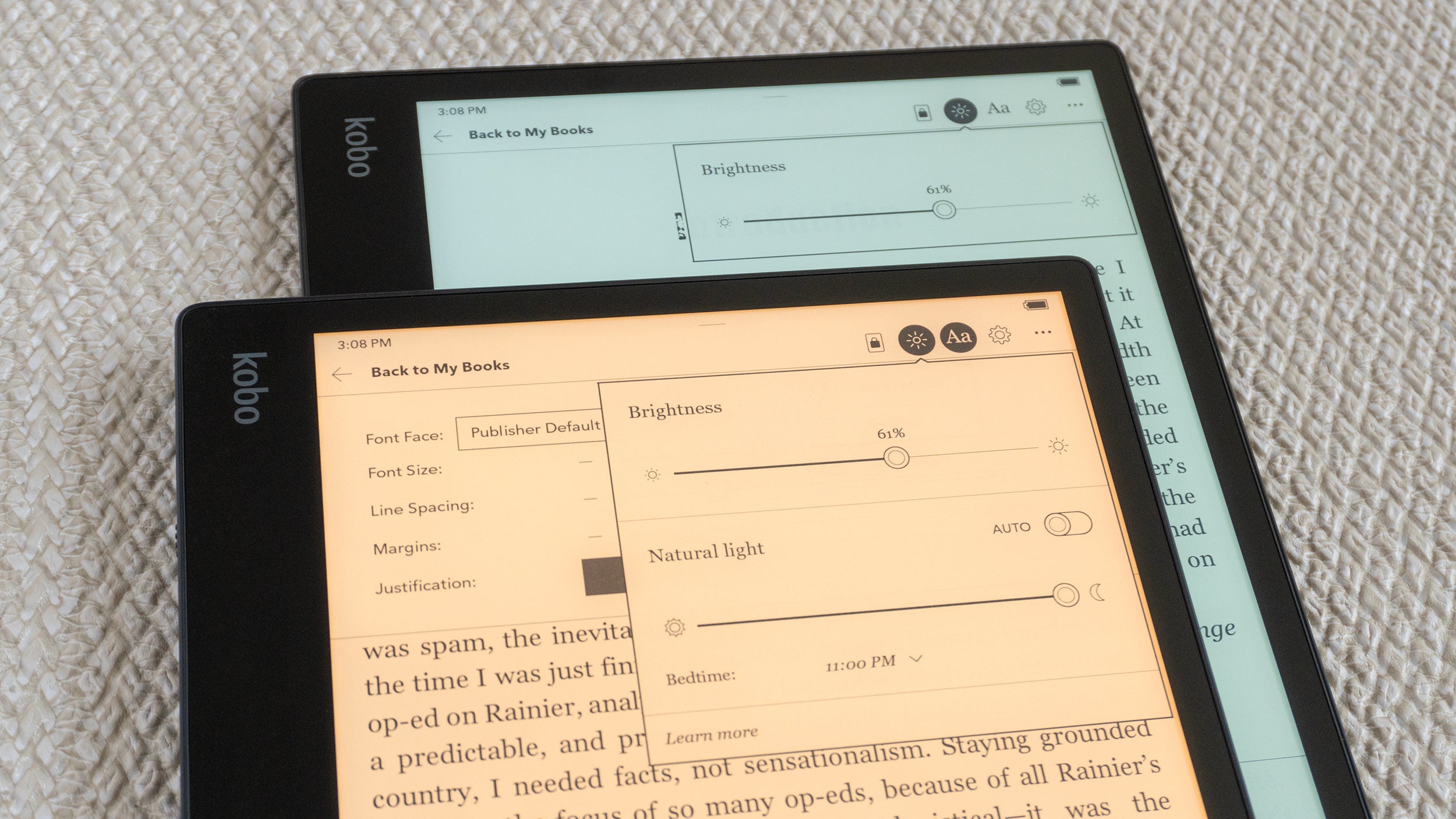 The Kobo Elipsa 2E (front) finally includes screen lighting with colour temperature adjustments. On the original Kobo Elipsa (back) you could only adjust the screen's brightness. (Photo: Andrew Liszewski | Gizmodo)