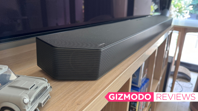 Samsung's Q-Series Soundbar Is Very Good at What It’s Meant to Do