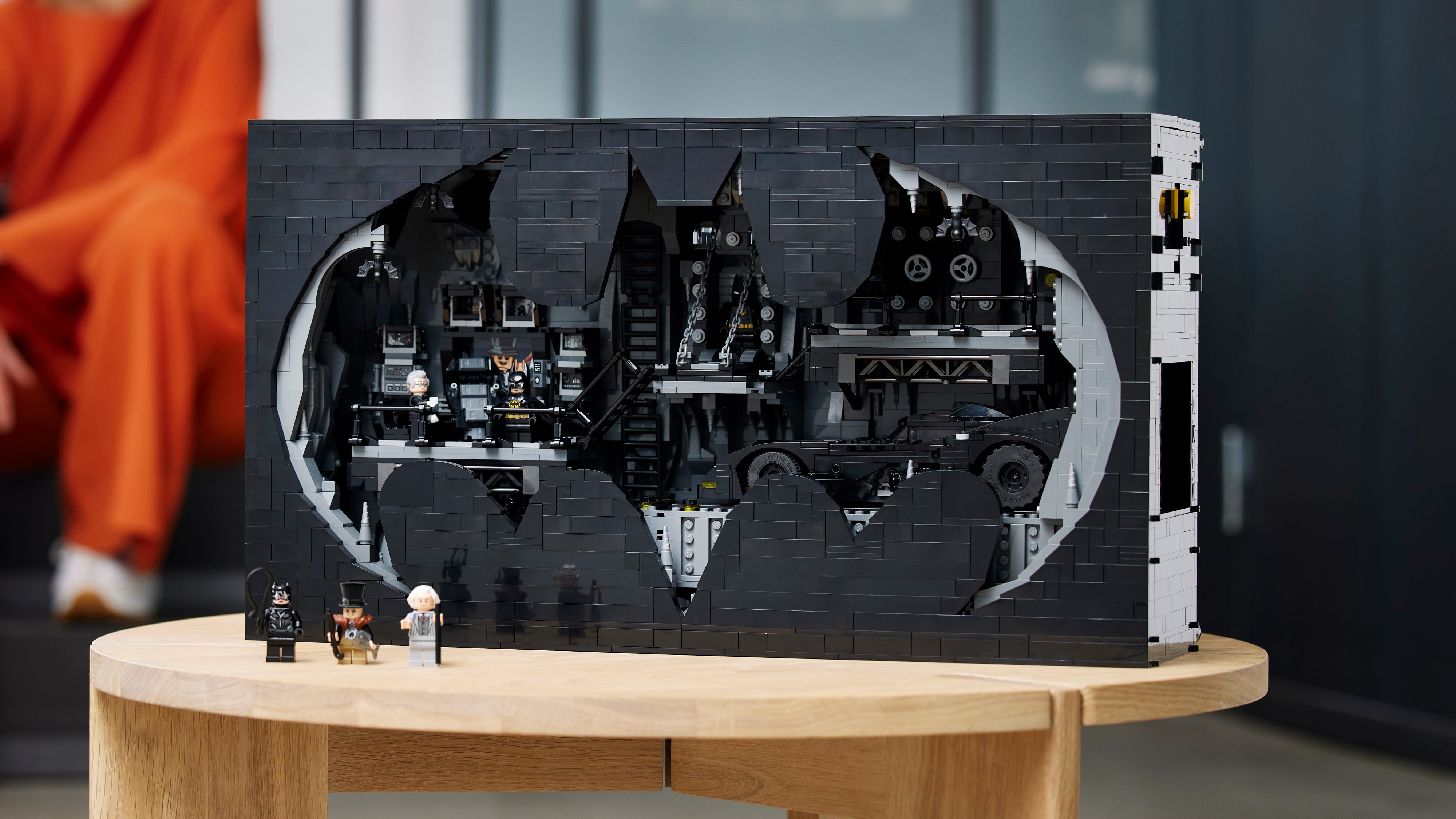 Lego reveals a 1,000-brick Batcave to celebrate Batman's 80th anniversary -  CNET