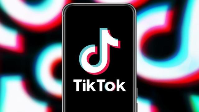 TikTok Users Can Apply to Make $US1,000 ($1,388) to Watch Trending Content