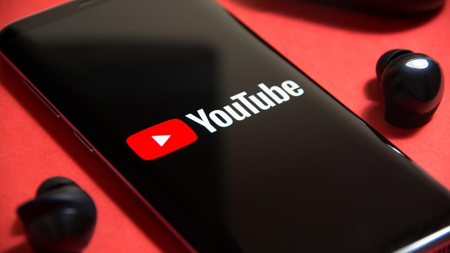 YouTube released Stories to 10,000 channels in November 2018. (Image: Chubo - my masterpiece, Shutterstock)