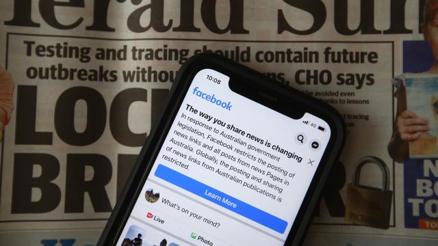 Facebook Threatens to Nuke News in California if Forced to Pay Publishers