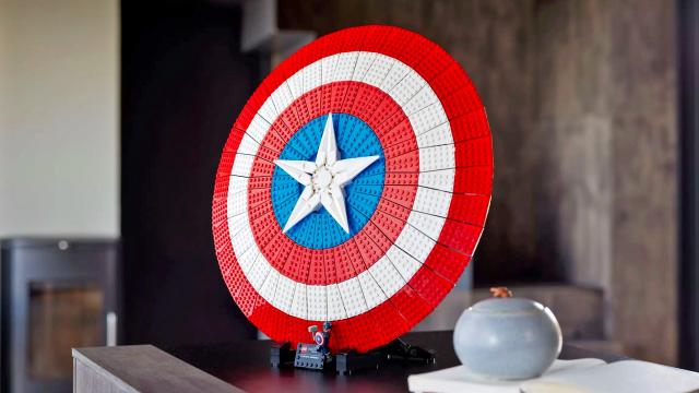 Do Not Throw LEGO’s $320 Captain America Shield at Bad Guys, It Will Not Bounce