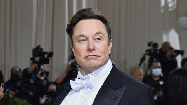 Elon Doesn’t Tweet for 2 Days, Regains Status as World’s Richest Man