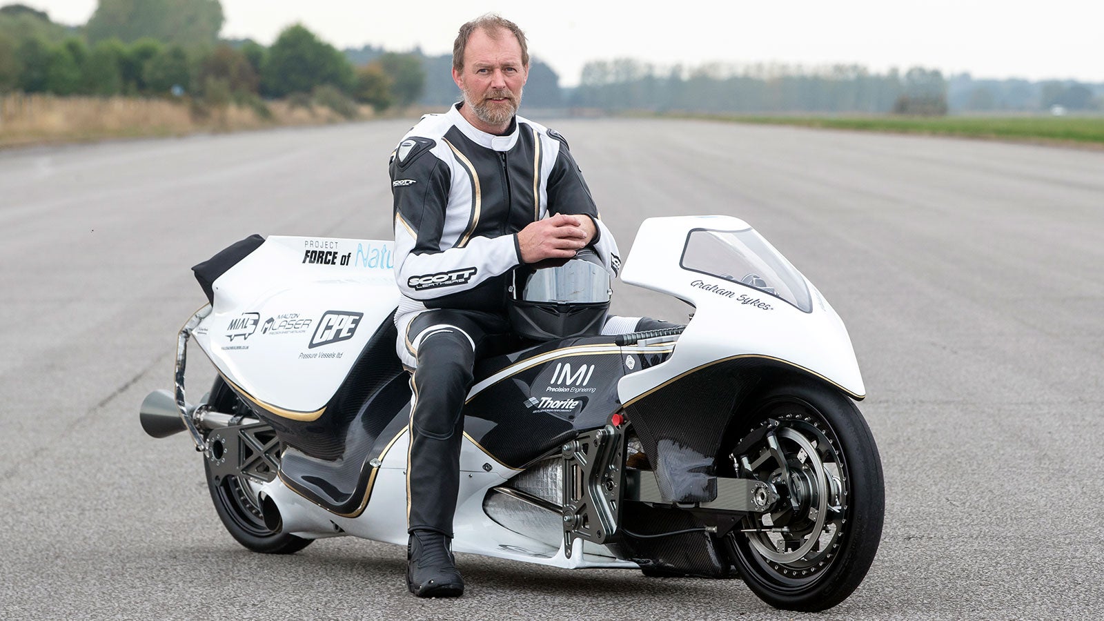 This Steam Bike Hit 180MPH and Was Designed in a Shed