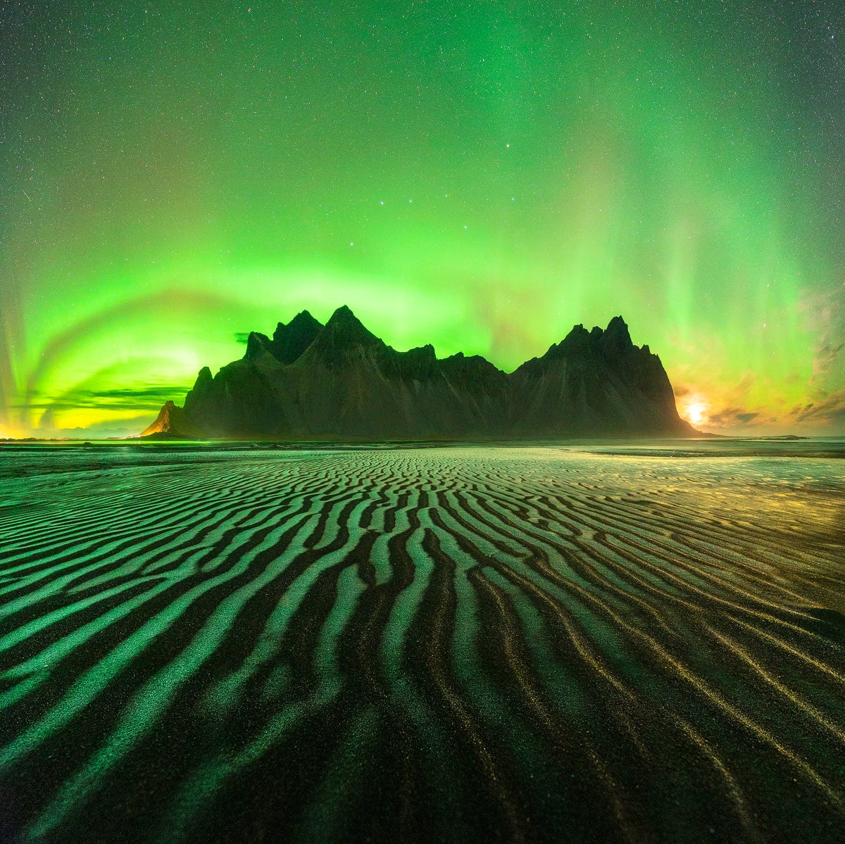 The Northern Lights over Vestrahorn, a mountain in Iceland. (Photo: Lorenzo Ranieri Tenti)