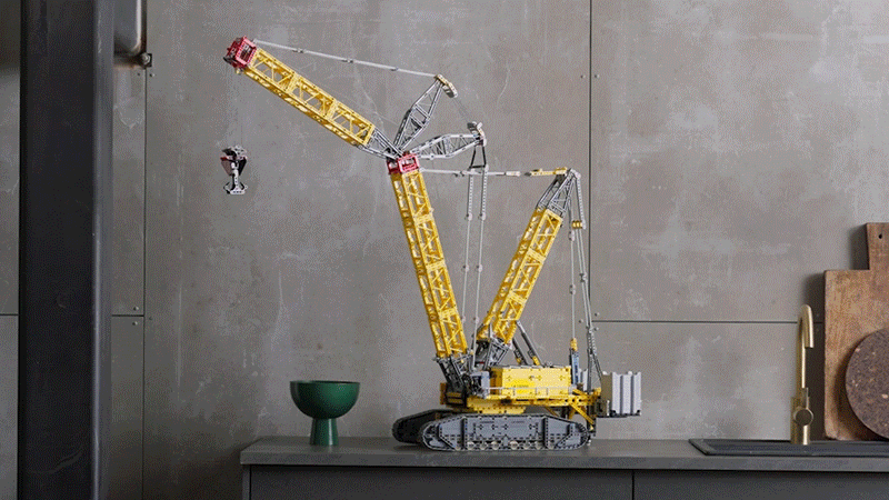 The Liebherr Crawler Crane Is the Most Expensive Lego Technic Set Ever