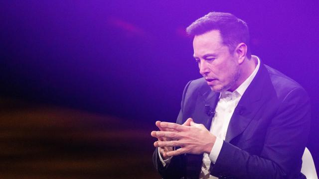 Elon Musk Says Teslas Will Be Self-Driving Teslas by the End of the Year, Again