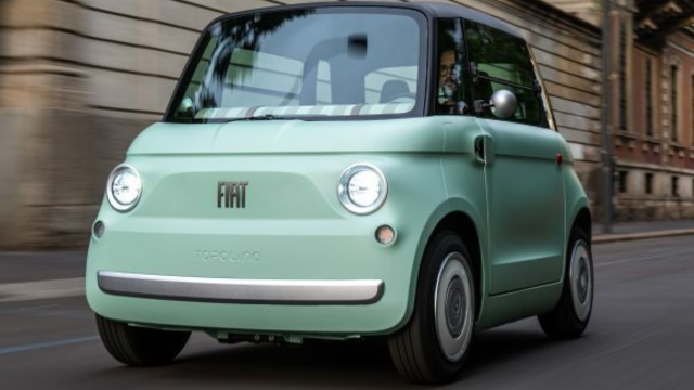 The Fiat Topolino Is an Adorable Little Rollerskate Pretending to Be a Car