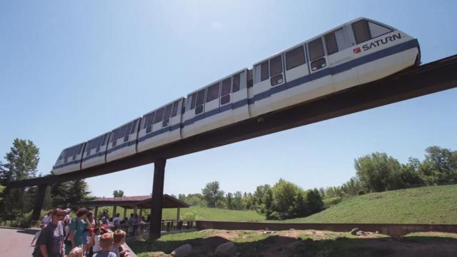 Retired U.S. Zoo Monorail Cars Transformed Into Private Cabins