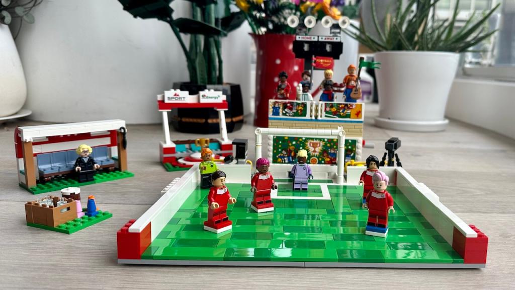 Front view of the Icons of Play Lego Set