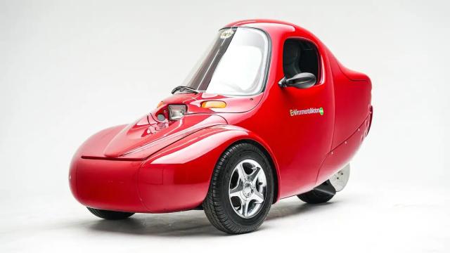 Risk Your Life in This Easy-to-Park Car Shaped Like a Bean