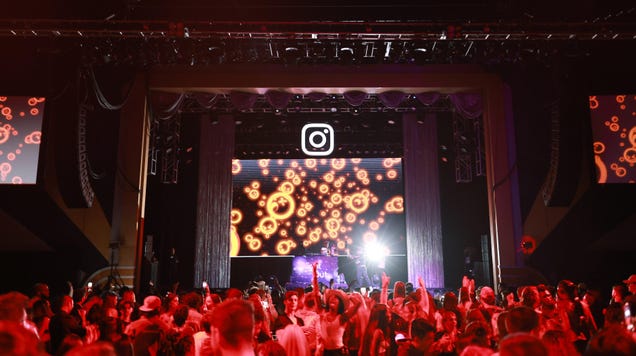 Instagram Gets Off the Hook for Copyright Claims on Embedded Photos