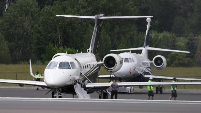 U.S. Congress May Block Citizens From Tracking Private Jets