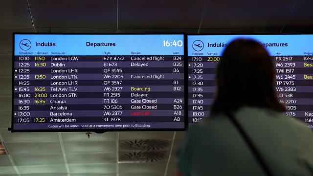 ‘Technical Issue’ Leaves Thousands of UK Airline Passengers Stranded