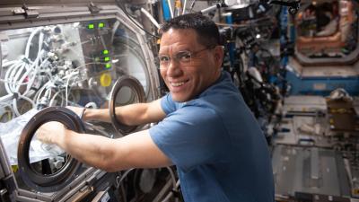 NASA Astronaut Frank Rubio Inadvertently Breaks Record for Longest U.S. Space Mission
