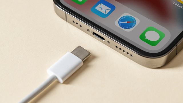 What’s the Difference Between USB-C and Thunderbolt (and Why It Matters for the iPhone 15)