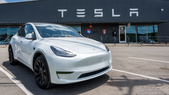 Tesla EV Market Share Continues to Drop in U.S.