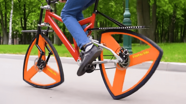 Triangle-Wheeled Bike Gives New Meaning to ‘Tricycle’