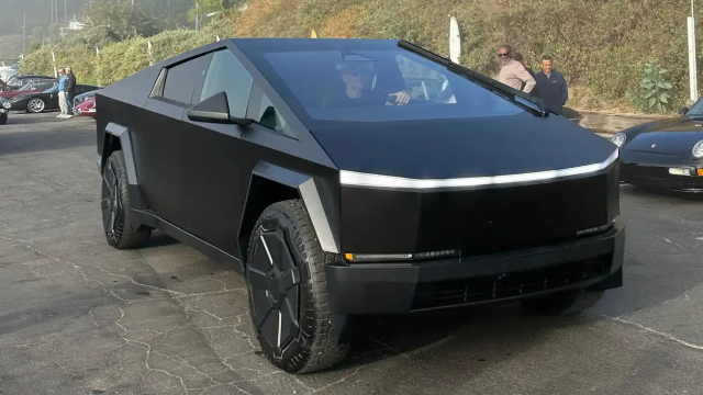 Even in Matte Black, the Tesla Cybertruck Still Looks Like Crap