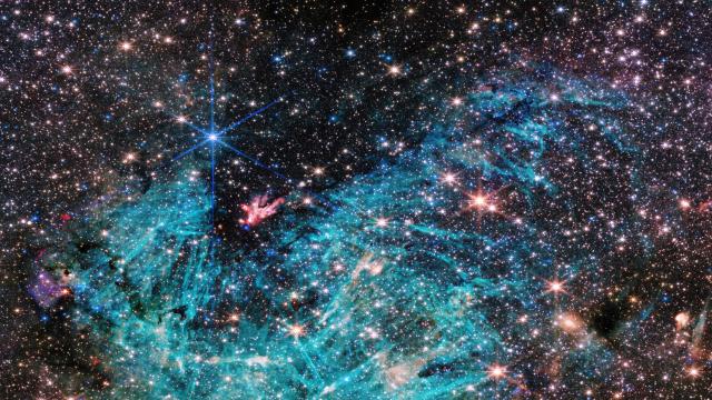 The Heart of the Milky Way Glows With Unprecedented Detail in New Webb Image