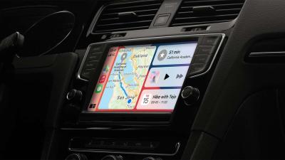 GM Is Removing Apple CarPlay and Android Auto From Its Future Cars Over Safety Concerns