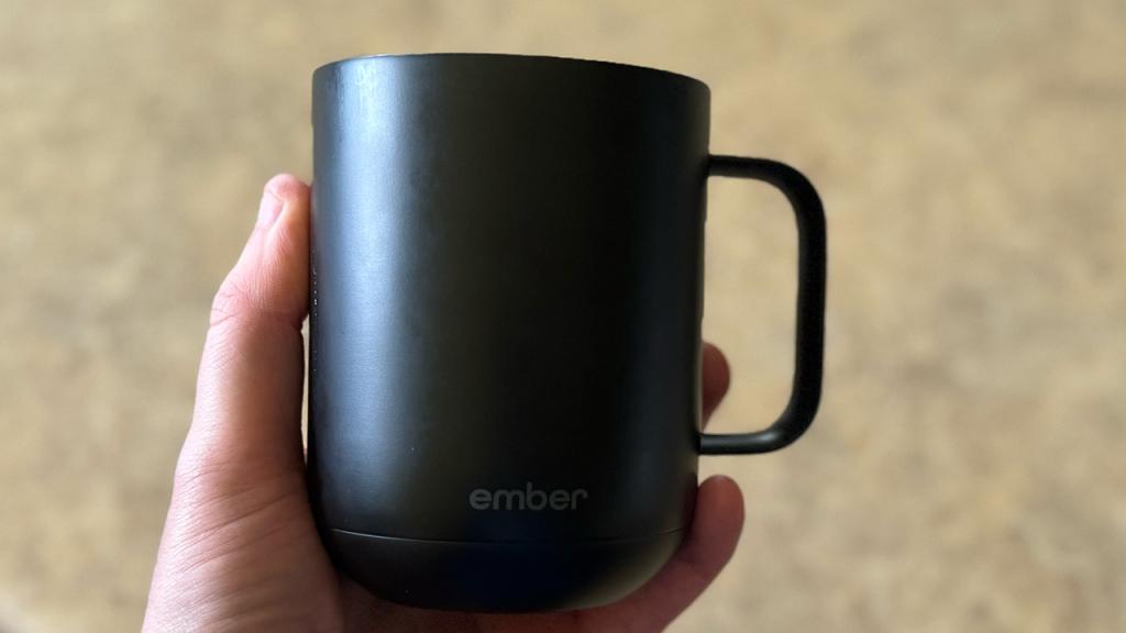 Ember Smart Mug 2 (Image: Alex Kidman/Gizmodo Australia)