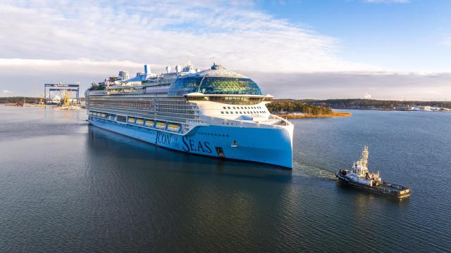 World’s Largest Cruise Ship Has Twenty Decks, but Barely Any of It Sits Below the Water