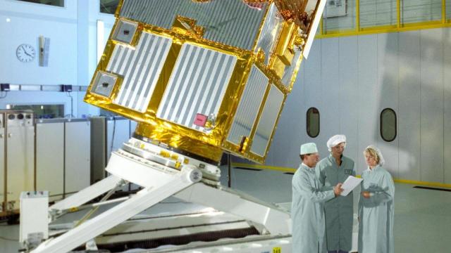 Pioneering Climate Satellite to Bid Farewell With Fiery Uncontrolled Return to Earth