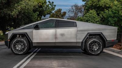 No One Wants to Pay $US200,000 for a Tesla Cybertruck Anymore