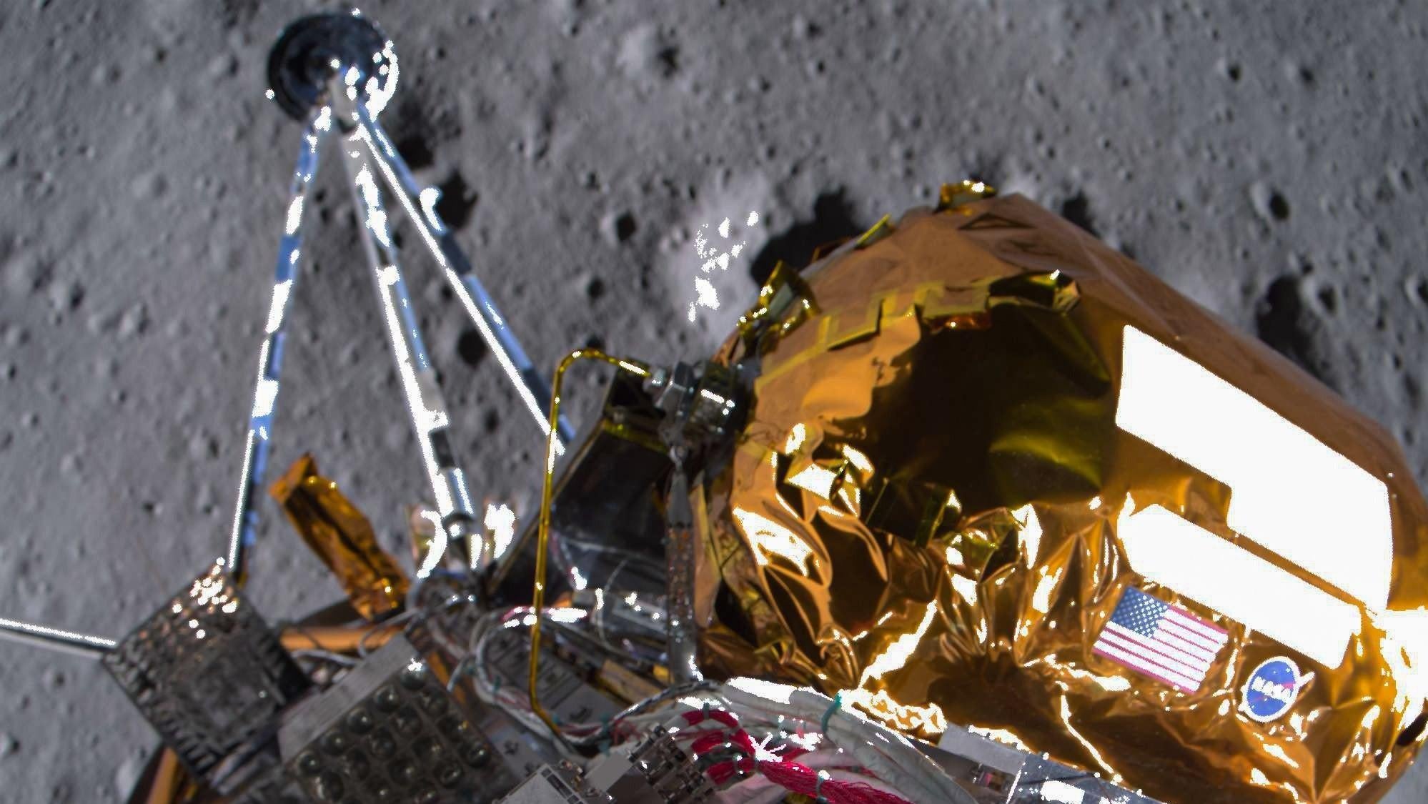 Ay'a iniş yapan araçlar ve Şubat ayının en iyi uzay fotoğraflarından daha fazlası